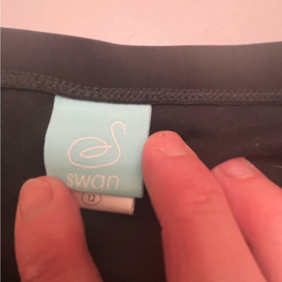 Miraclesuit Size 10 Tankini Top in Black & White. Bottoms in Size 12 solid Black - Picture 10 of 15